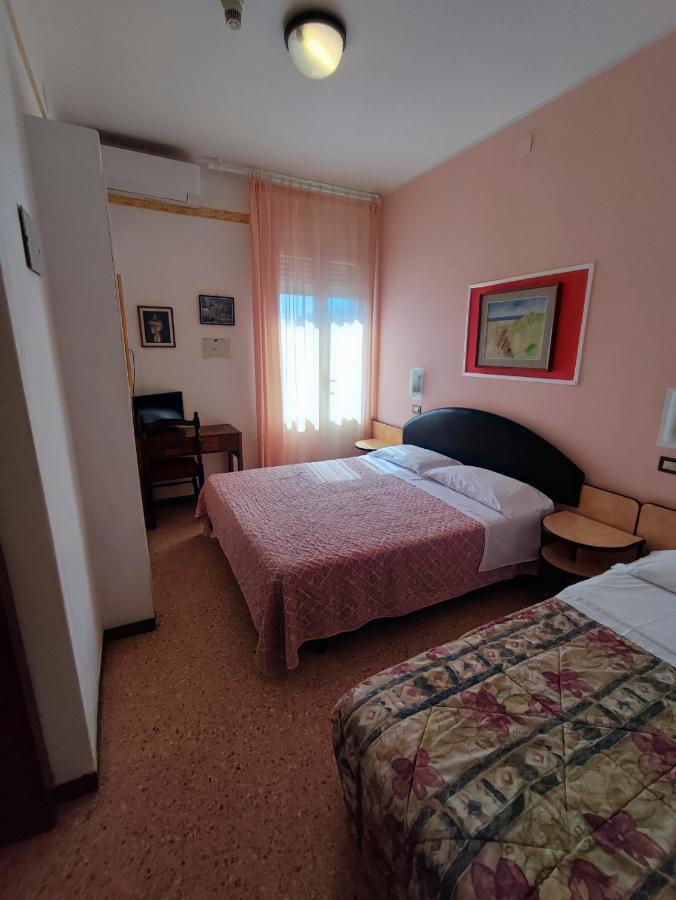 Hotel Primavera Sul Mare 3*